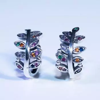 Серьги-кольца с разноцветным цирконием в виде листьев растений, женские серьги винтажного качества разноцветный