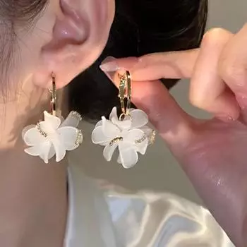 Серьги-кольца с серебряными иглами и бриллиантами, маленькие серьги со свежим темпераментом, легкие, роскошные, милые, высококачественные серьги