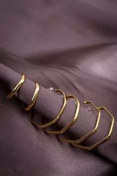 Серьги-кольца золотистого цвета с тонкими углами, 6 шт.