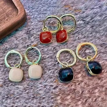 Серьги красные в стиле ретро Гонконга, женские легкие роскошные серьги высокого класса, модные универсальные серьги-пряжки белый