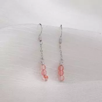 Серьги-крючки Zhao Peach Blossom Strawberry Crystal в стиле ретро Guochao, нежные и элегантные, позолоченные 18 карат, с длинной бахромой, с кристаллами в пудровом стиле copper золотой