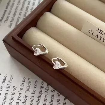 Серьги Love Earbuds Commuting Temperament Lazy French Niche Atmosphere в форме сердца для женщин