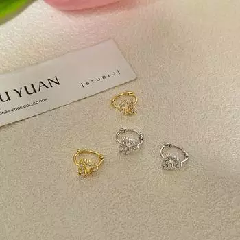 Серьги Love, инкрустированные бриллиантами. Маленькие серьги в форме сердца. Изысканные серьги. Легкий роскошный стиль.