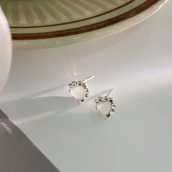 Серьги Love Милые и симпатичные универсальные женские серьги, новый нишевый дизайн