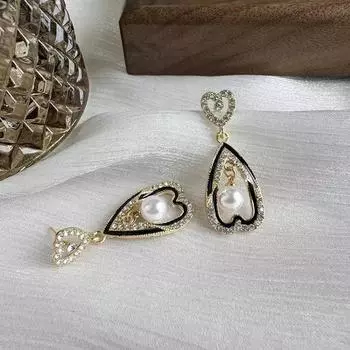 Серьги Love с бриллиантами черного цвета, темпераментные модные серьги-гвоздики с жемчугом, универсальные серьги для подруг и девушек