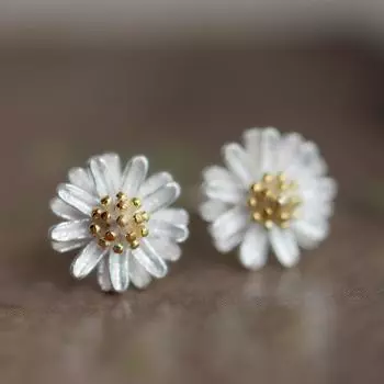 Серьги-маргаритки из серебра 925 пробы — простой, элегантный цветочный дизайн
