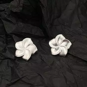 Серьги Matte Flower, Серьги Frangipani, Элегантные серьги Niche Fresh