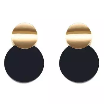 Серьги модные и персонализированные. Круглые серьги асимметричного размера из матового золота с геометрическим рисунком из матового золота чёрный