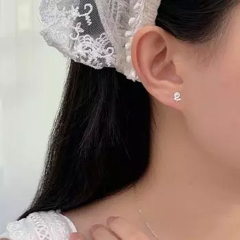 Серьги-подсолнухи — универсальные, свежие, простые, компактные и изысканные для проколотых ушей