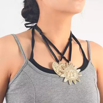 Серьги-подвески Love из сплава «Подсолнух» — модный, нишевый и универсальный дизайн чёрный