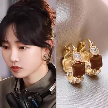 Серьги-пряжки цвета кофе Майяра, серьги, осенне-зимний нишевый дизайн, серьги высокого класса, женские