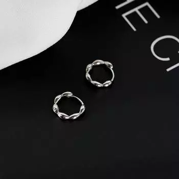 Серьги-пряжки из рисового зерна Ins Cold Wind Niche Design Sense Simple Temperament Plain Ring Ears