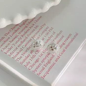 Серьги-пуговицы для женщин с легким роскошным темпераментом Изысканные круглые серьги Простой высококачественный нишевый дизайн