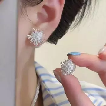 Серьги-пусеты из жемчуга-фейерверка для двойного ношения Доступная роскошь Причудливые Элегантные серьги-одуванчики Красивые и Уникальные Легче всего сочетать Серьги-пусеты Silver fireworks Pearl two earrings