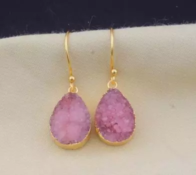 Серьги с драгоценными камнями Pink Druzy, позолоченные 22k для женщин, Серьги с розовыми драгоценными камнями для нее, Серьги с гальванопокрытием, Серьги ручной работы для женщин