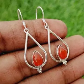 Серьги с драгоценными камнями сердолик-груша, серьги-подвески, подарок для нее, серебряные украшения, серебро 925 пробы, подарок маме, серьги с ободом