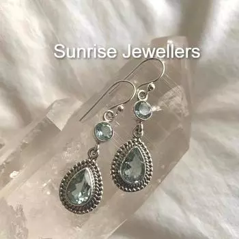 Серьги с голубым топазом Cassia — набор из двух сережек Ari от Sunrise Stud Earring и обруча Huggie Hoop с подвеской • Подарок лучшему другу • free Size синий
