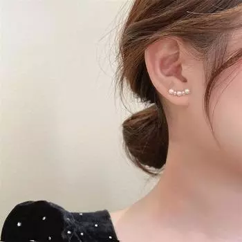 Серьги с изогнутым жемчугом Серьги в стиле французского ретро с универсальным и легким роскошным нишевым дизайном