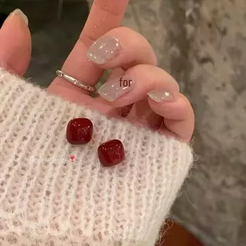 «Серьги с красным квадратным жемчугом в китайском стиле — элегантный и геометрический дизайн» A1821 красный