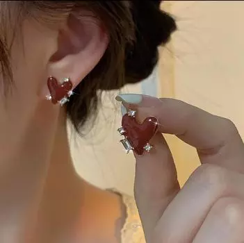 Серьги с красными бриллиантами в стиле ретро 2025 г.: Шикарный, элитный дизайн для женщин oil dripping diamond heart красный