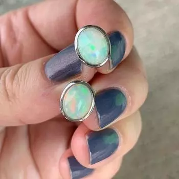 Серьги с настоящим опалом 1 пара Sunrise International Natural Gemstone 7MM-8mm белый