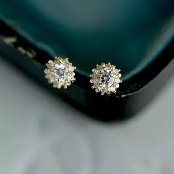 Серьги с покрытием из стерлингового серебра 925 пробы, теплые маленькие солнечные цветы, великолепные мини-серьги в стиле ретро в стиле суда 1 pair золотой