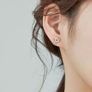 Серьги с посеребренными серьгами S925, маленькие полые серьги со звездами и винтами, новые индивидуальные серьги-гвоздики с шестигранной звездой и цирконом