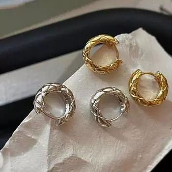 Серьги с ромбовидным узором для женщин, серьги с нишевым темпераментом, легкие роскошные серьги золотой