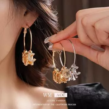 «Серьги с серебряной бриллиантовой буквой «CHANGE» в европейско-американском стиле»: Элегантный, роскошный, уникальный дизайн silver needle золотой