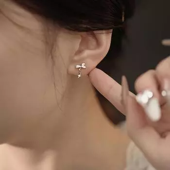 Серьги с серебряным покрытием S925, серьги с девчачьим бантом, серьги-бабочки со сверкающими бриллиантами и четырехконечной звездой, серьги с крестообразными звездами темперамента, Корея