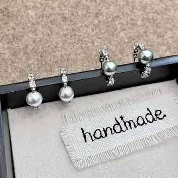 Серьги с серым жемчугом и цирконием и бриллиантами — элегантный стиль для осени/зимы 2024 г. E0913, C Hoop белый