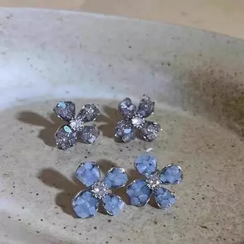 Серьги с синими кристаллами и цветами M