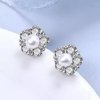 Серьги с жемчугом из стерлингового серебра S925 в корейском стиле с бриллиантовым цветком, маленькие и универсальные серебряные украшения для ушей 925