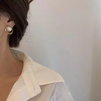 Серьги с жемчугом лето 2024 г.: Светлое роскошное серебро S925 с овальным закрученным дизайном