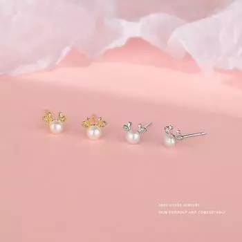 Серьги с жемчугом в виде оленя. Милые, сладкие, свежие и элегантные универсальные серьги для проколотых ушей.