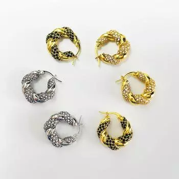 Серьги, серьги индивидуального дизайна в европейском и американском стиле.