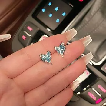 Серьги-сердечки с неровной глазурью: Уникальный, универсальный и модный дизайн для женщин