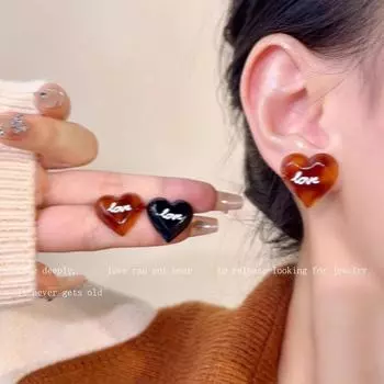 Серьги-шармы Sweet Love из янтаря и коричневого сахара в корейском стиле - ретро-дизайн в стиле осень/зима с уникальным дизайном в виде сердца heart earrings янтарь