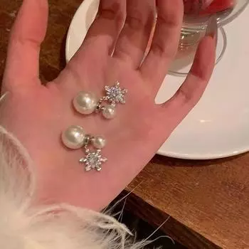 Серьги-снежинки с жемчугом сзади, женские серьги осень-зима высокого класса Sense Unique Niche