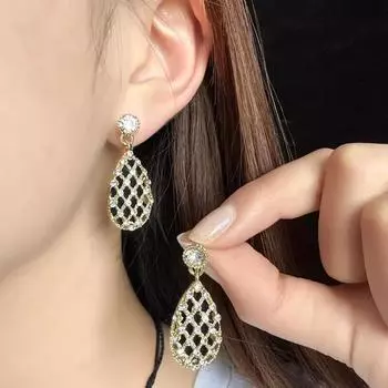 Серьги Tide, женственность, первоклассное чувство, легкая роскошь, нишевый дизайн, длинные серьги с бахромой в форме капли воды, инкрустированные бриллиантами.