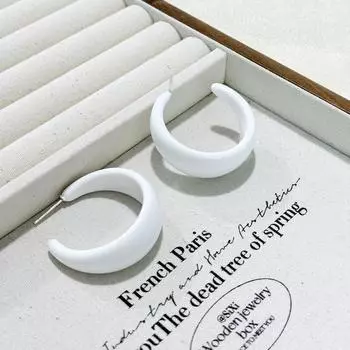 Серьги в стиле ретро Гонконга в форме буквы C, модный женский темперамент, модная летняя преувеличенная девушка, геометрические серьги в форме сердца