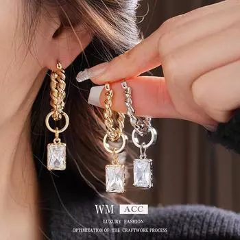 Серьги в стиле ретро с цирконием витой круглой формы в европейском и американском стиле: Уникальный, нишевый, высококлассный. Earrings золотой