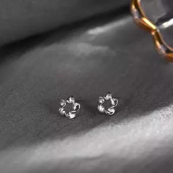 Серьги в виде цветка сливы Женская мода Индивидуальные полые серьги-цветы Темперамент Креативный нишевый дизайн Аксессуары