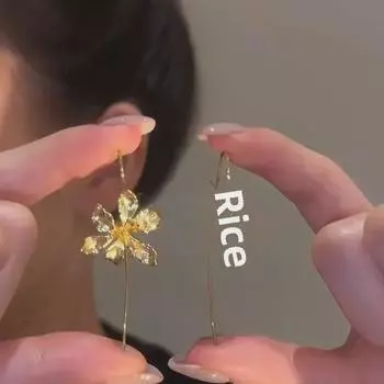 Серьги в виде преувеличенных ретро-цветков ириса: Французский легкий роскошный модный дизайн высокого класса с металлическими заушниками