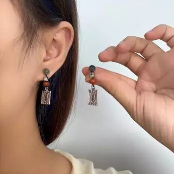 Серьги в виде рыбок в китайском этническом стиле: Уникальный ретро-дизайн с художественными бусинами и веревками Fish Beaded Cord Earrings