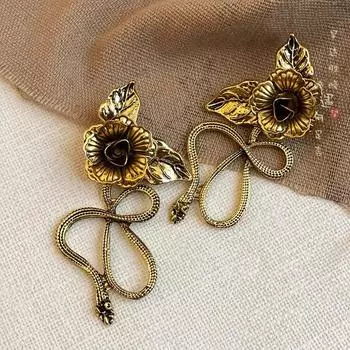 Серьги в виде золотых цветов с трехмерным дизайном, женские преувеличенные персонализированные серьги-гвоздики, женские серьги-гвоздики в стиле ретро Cold Wind High-End