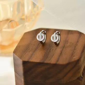 Серьги-вкладыши Light Luxury High-end Feeling Small Mini Minimalist Design Earrings Niche Earrings