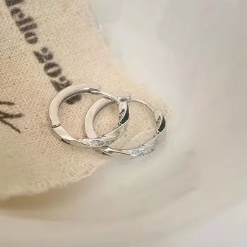 Серьги-вкладыши Mobius с бриллиантами Серьги Niche High-end