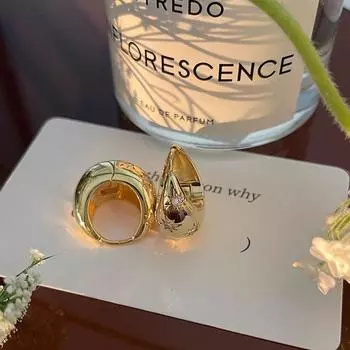 Серьги-вкладыши с бриллиантами в форме восьмиконечной звезды в форме капли воды Niche Design Sense High-end Cold Wind Earrings