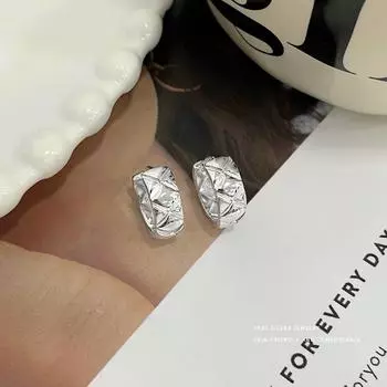 Серьги Женственные серьги с бриллиантами Серьги в классном стиле Серьги в клетку